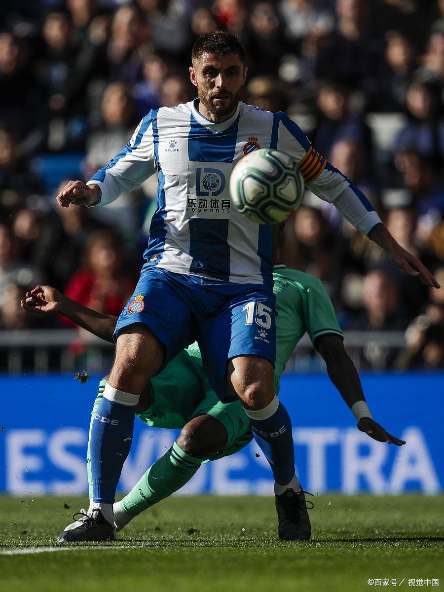 开云足球直播-皇家社会门将神勇扑救，帮助球队保持不败