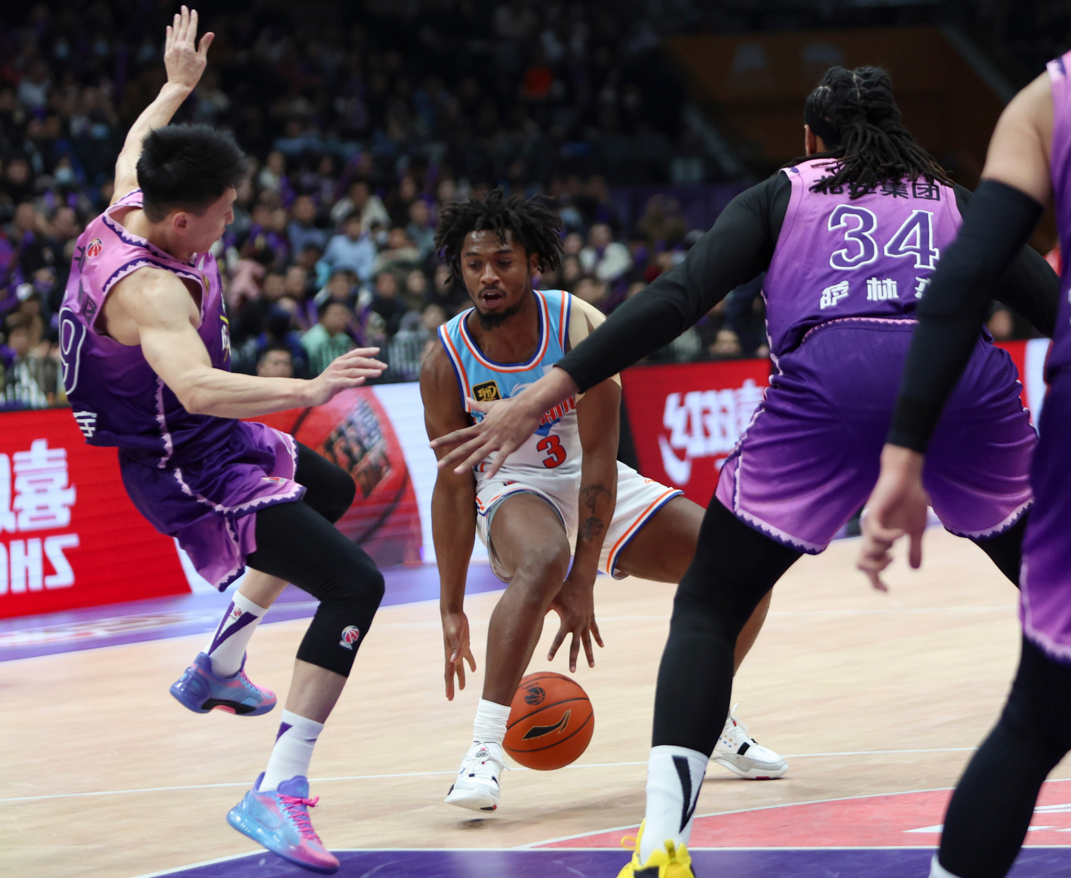 关于新疆队大比分领先，举步维艰的信息