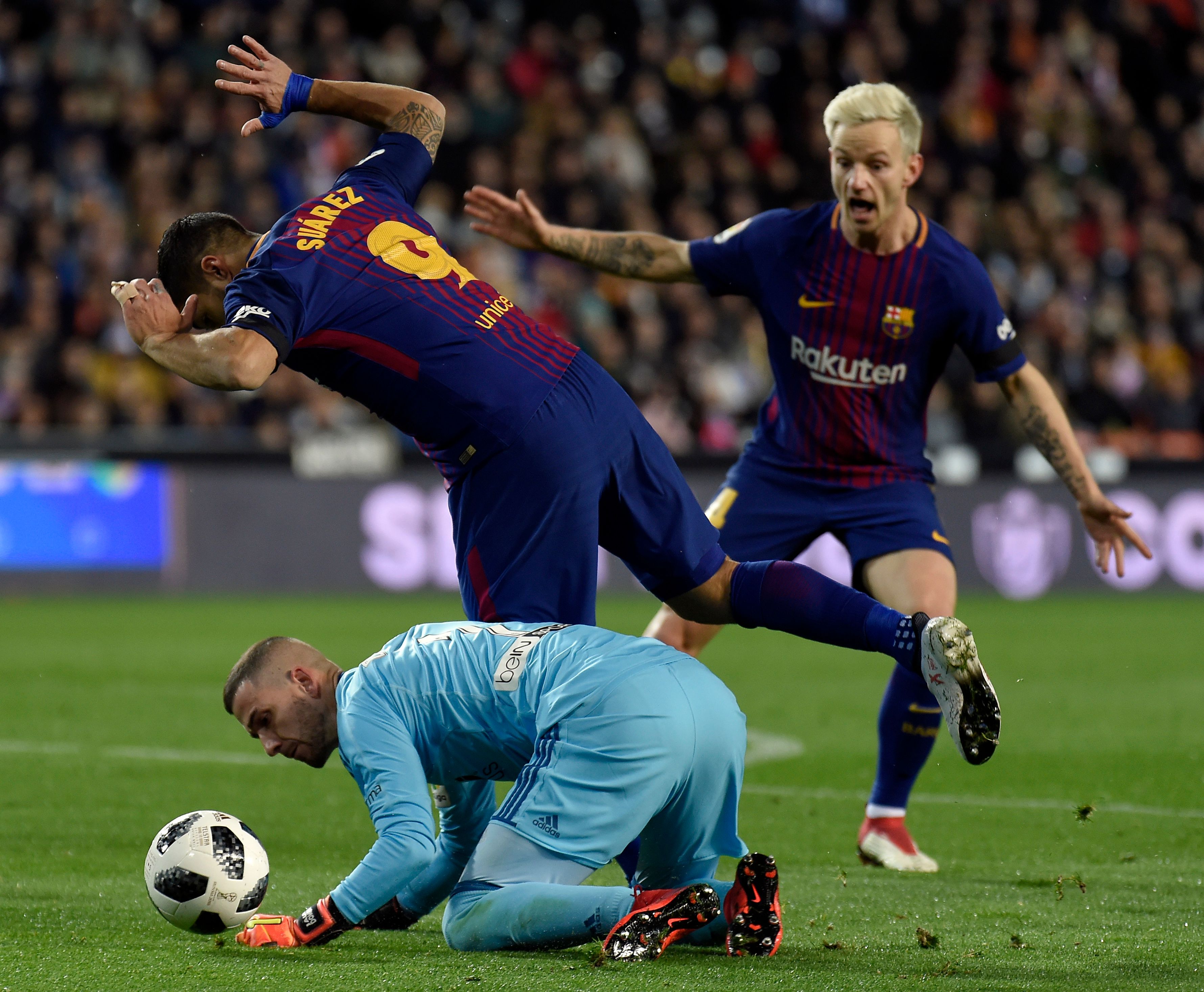 欧洲国家之间的足球对决吸引了众多球迷 欧洲国家之间的足球对决吸引了众多球迷