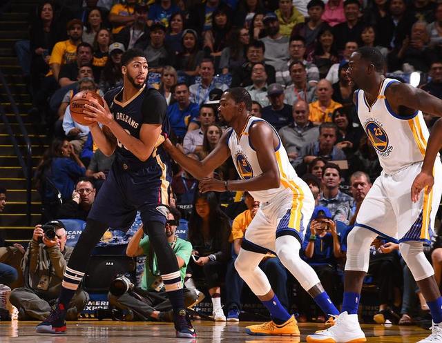 包含波兰男篮鏖战鹈鹕，丹尼·格林送出助攻的词条