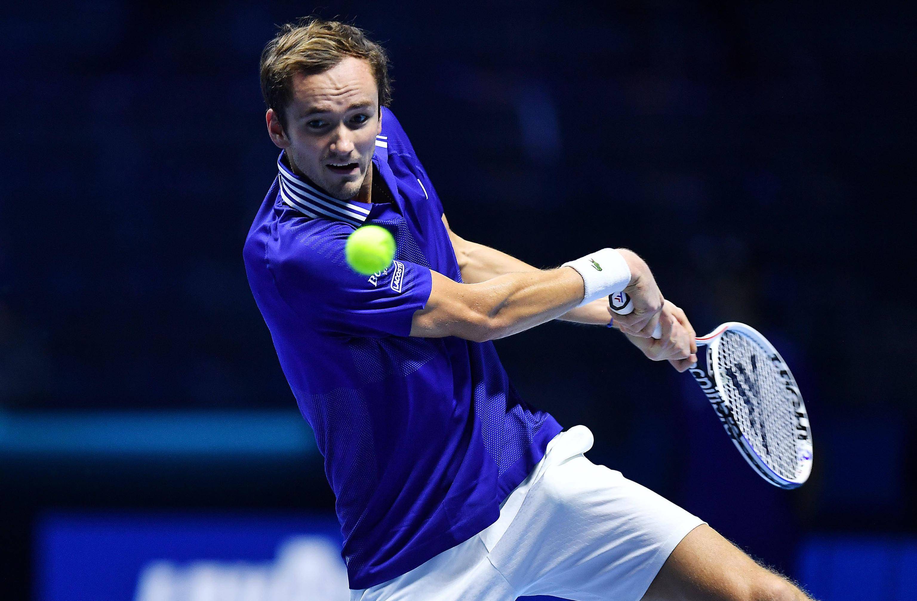 美国网球队血洗意大利网球队，梅德韦杰夫爆发神勇的简单介绍