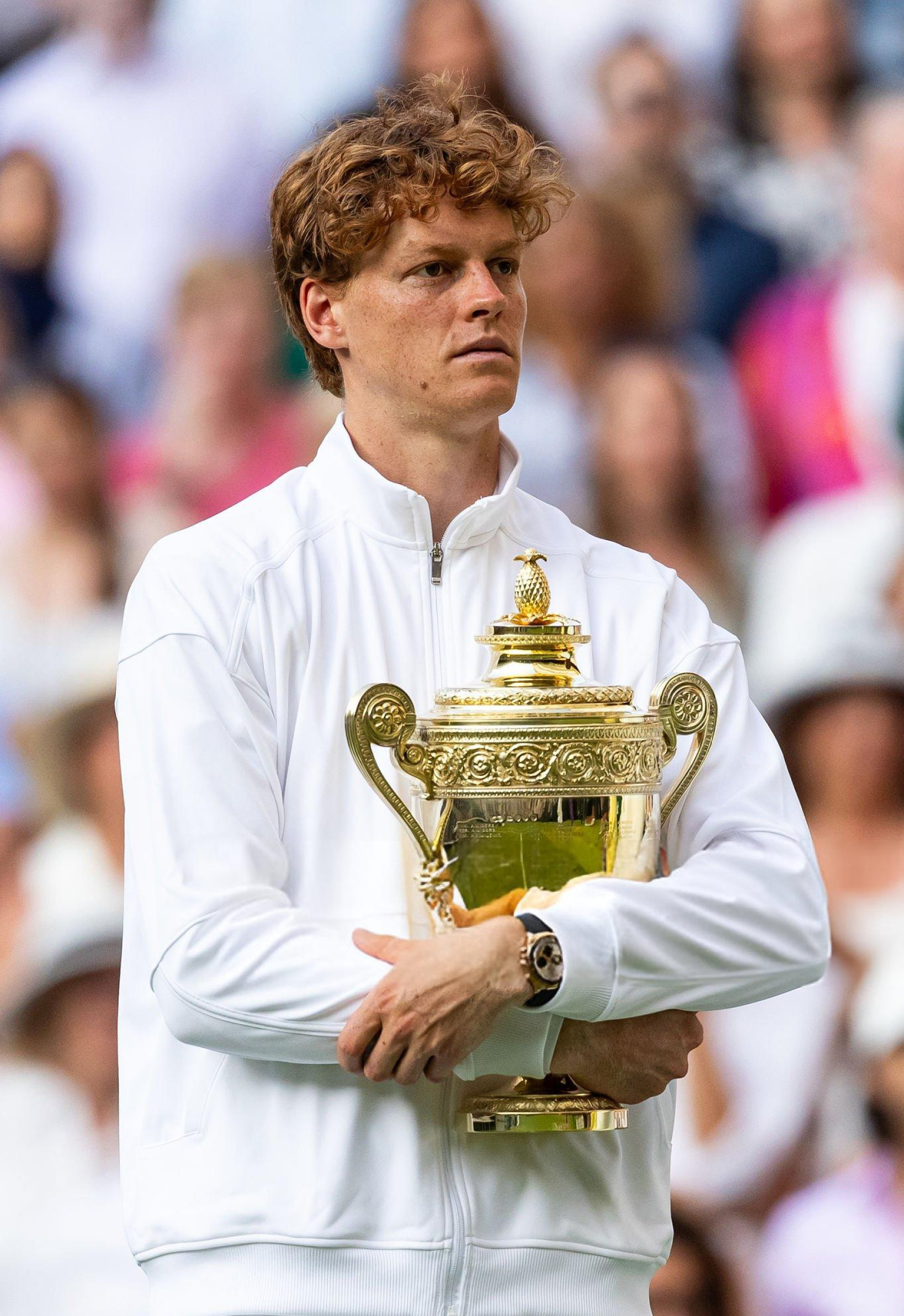 包含联合杯鏖战温网，辛纳惊艳四座的词条