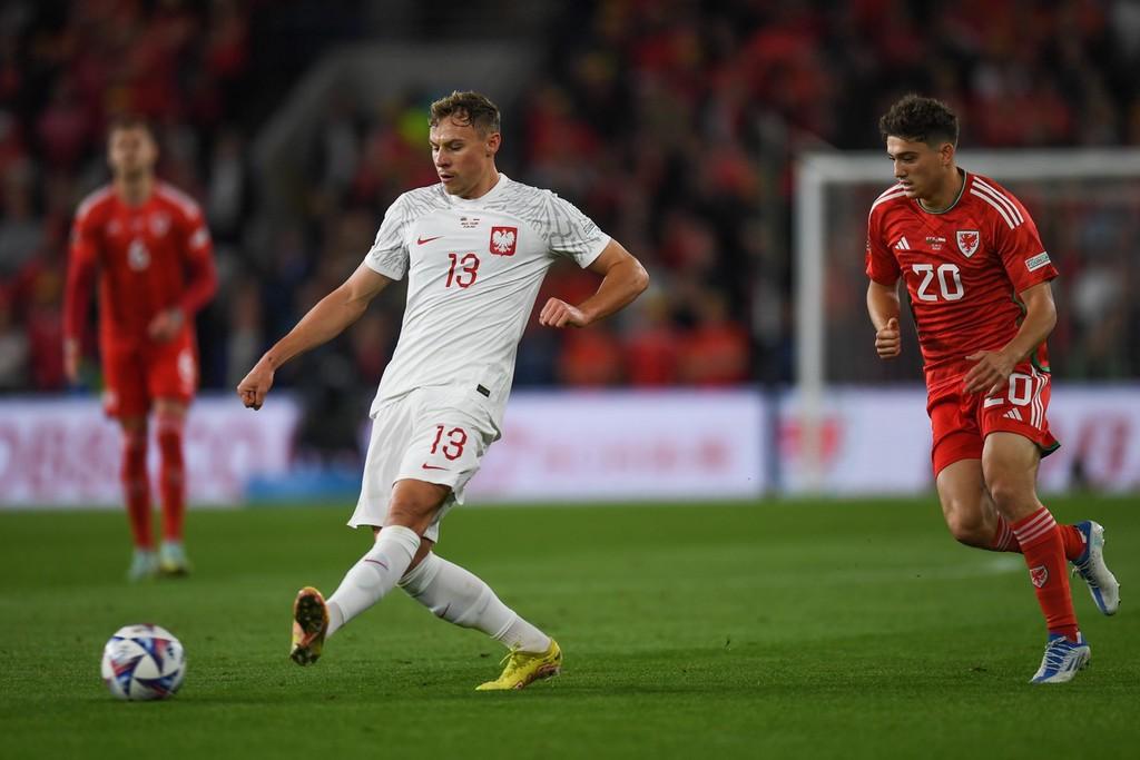 黑山队在欧国联中取得胜利晋级