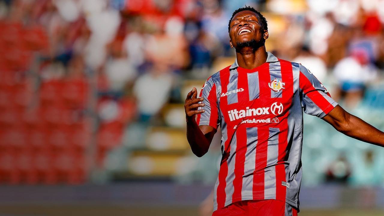 包含乌迪内斯客场取胜,保持不败势头的词条 包含乌迪内斯客场取胜,保持不败势头的词条