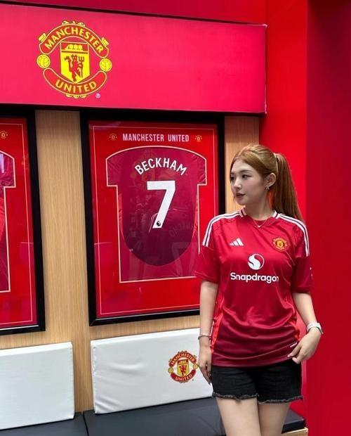 曼联签下巴西新秀，球迷期待他的表现的简单介绍