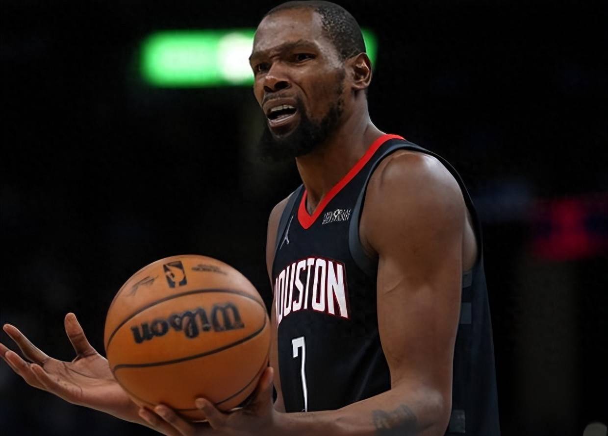 火箭客场绝杀马刺,追平比分 火箭客场绝杀马刺,追平比分