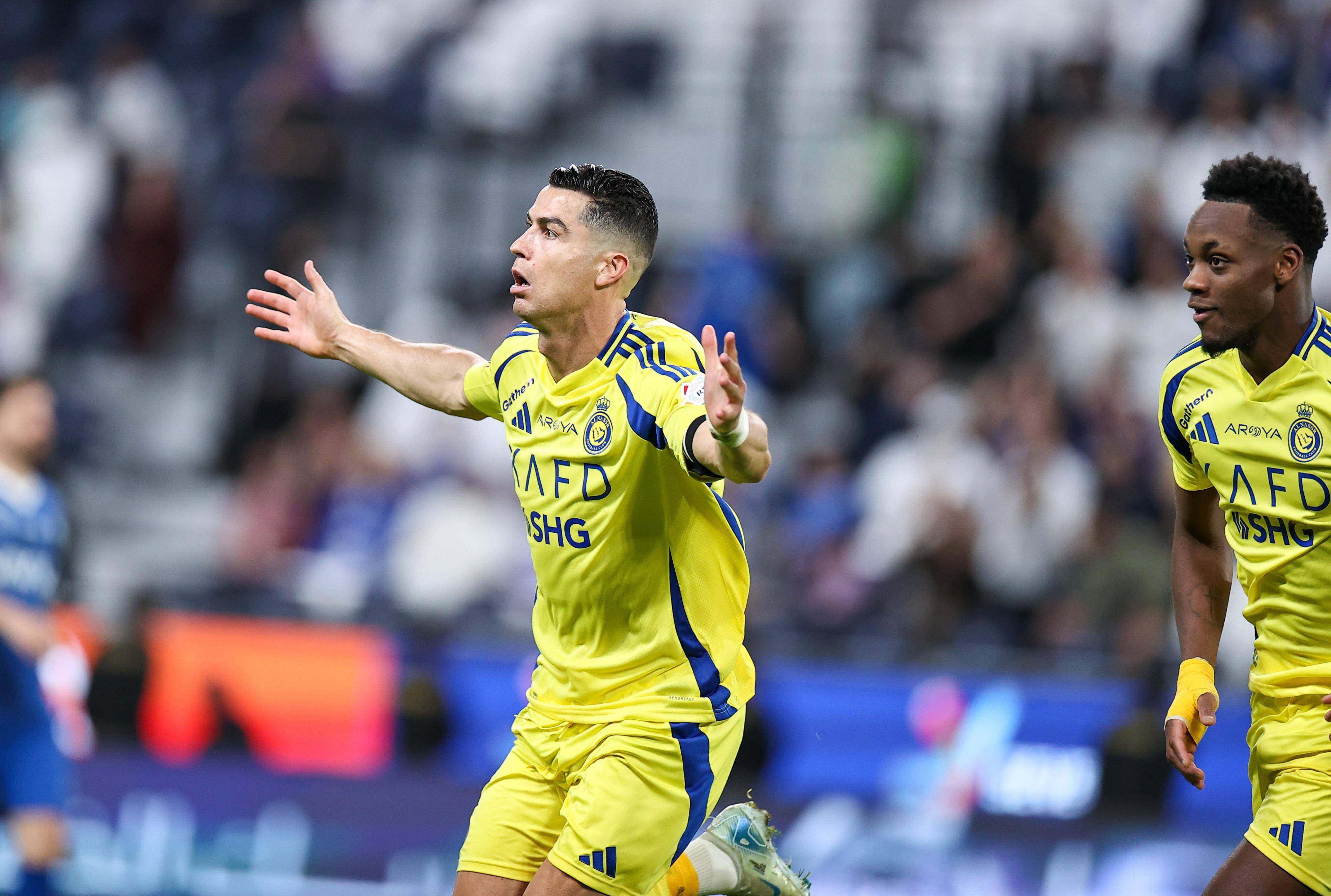 包含比利时完胜罗马，C罗刷新纪录的词条