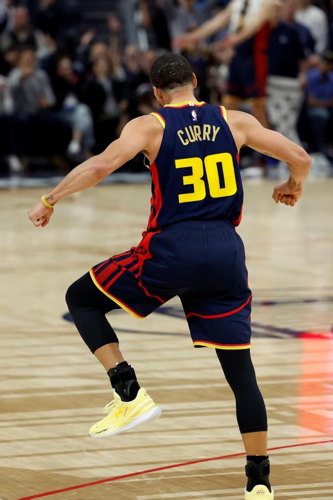 勇士力克广东队，麦科勒姆状态火热的简单介绍