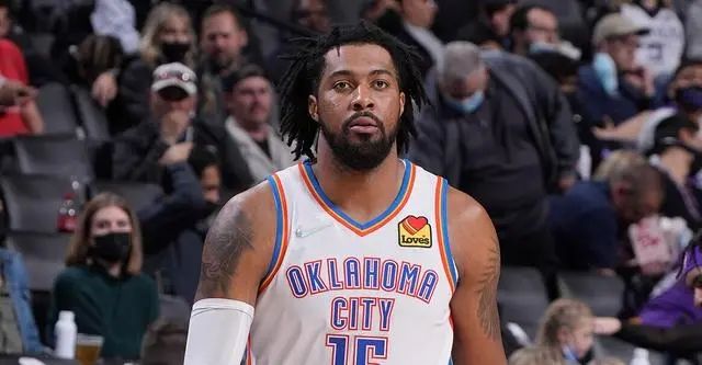 包含公牛爆冷波兰男篮，费沃斯爆发神勇的词条