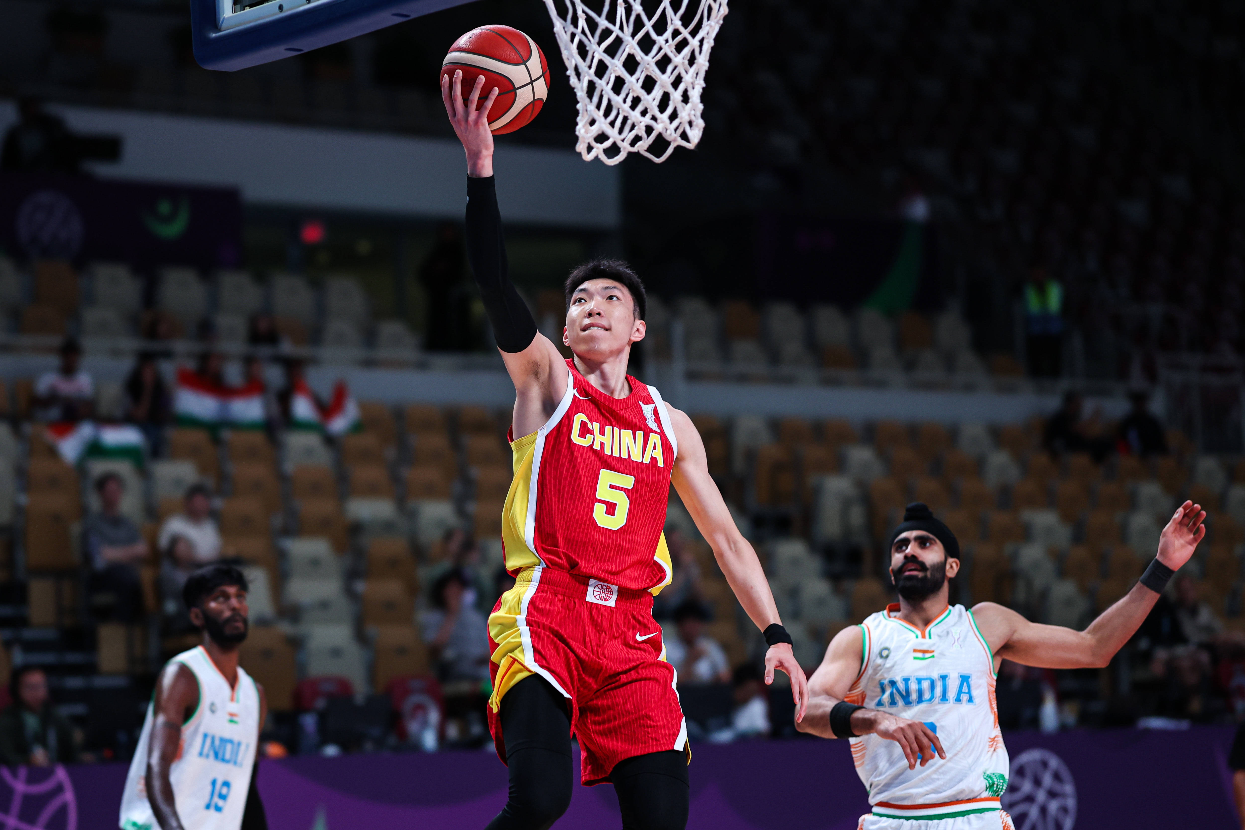 开云APP-关于中国男篮横扫日本男篮，塔图姆绝境逆转的信息