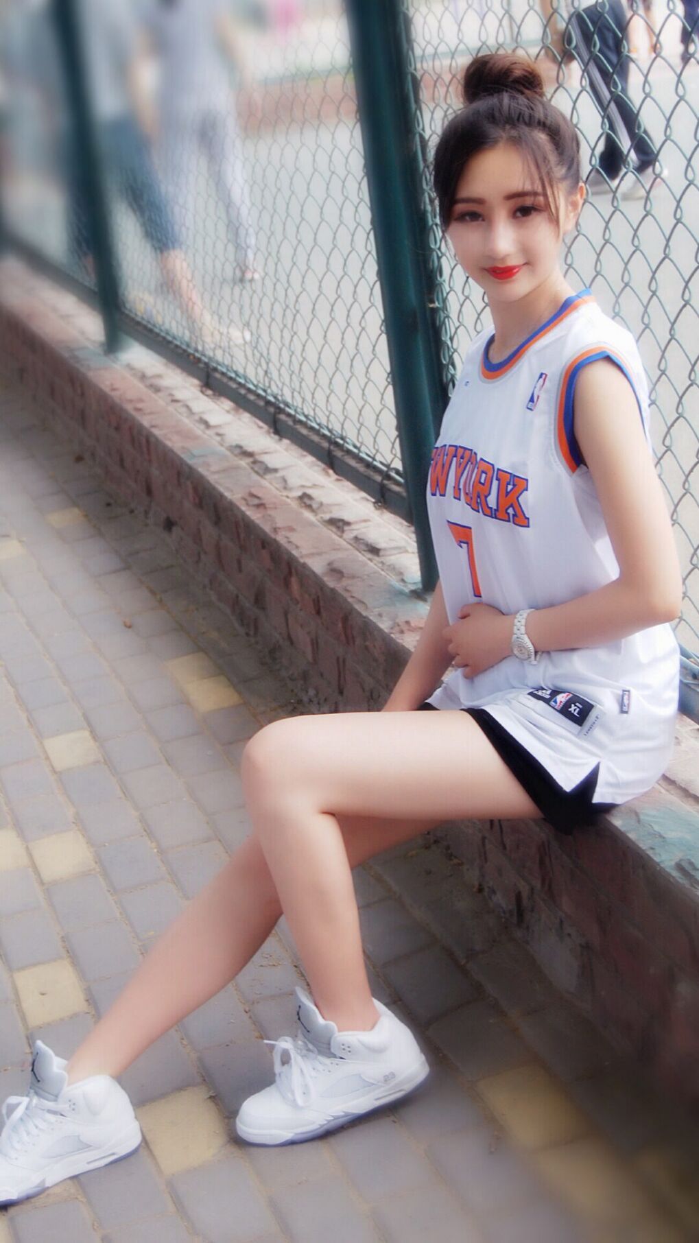 阿坎吉冠军级表现闪耀全场，玻利维亚力克突尼斯带走胜利