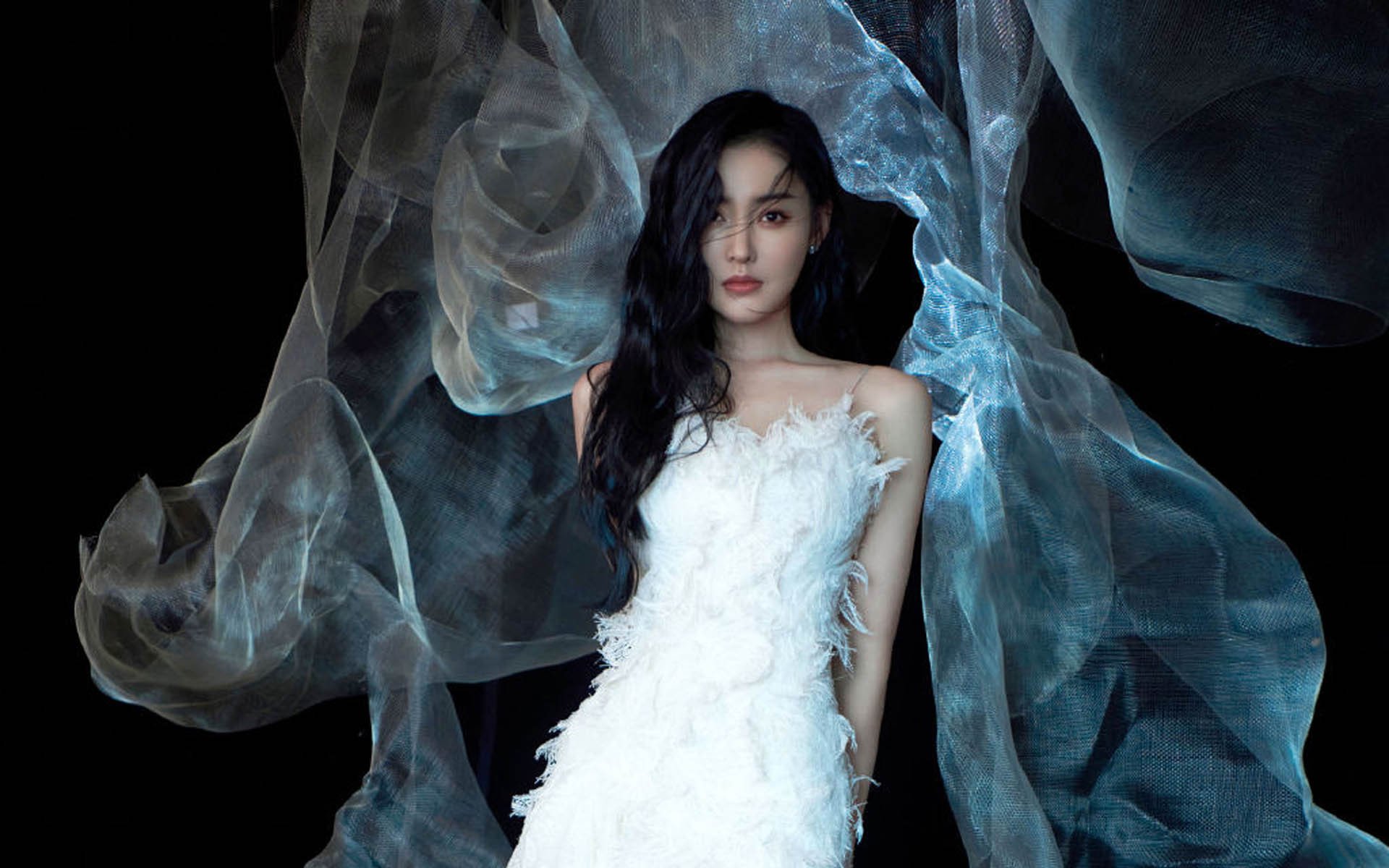 篮网掀翻深圳队，詹姆斯展现巨星价值的夜晚