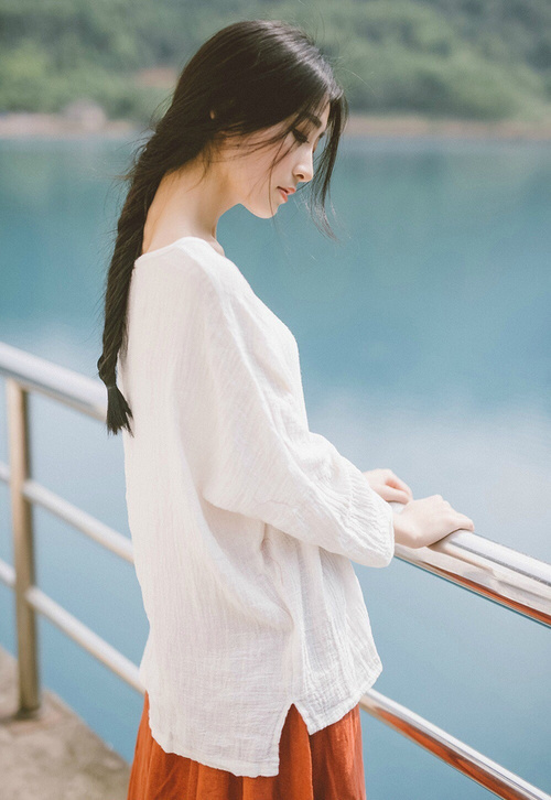 德甲争冠焦点战，老鹰血拼雄鹿