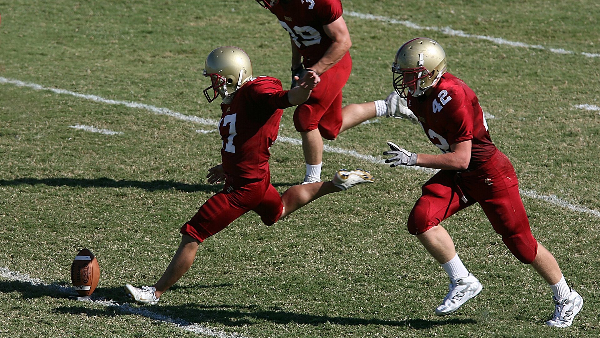 赛道之外,当F1争冠焦点映射巴拉圭的防守哲学