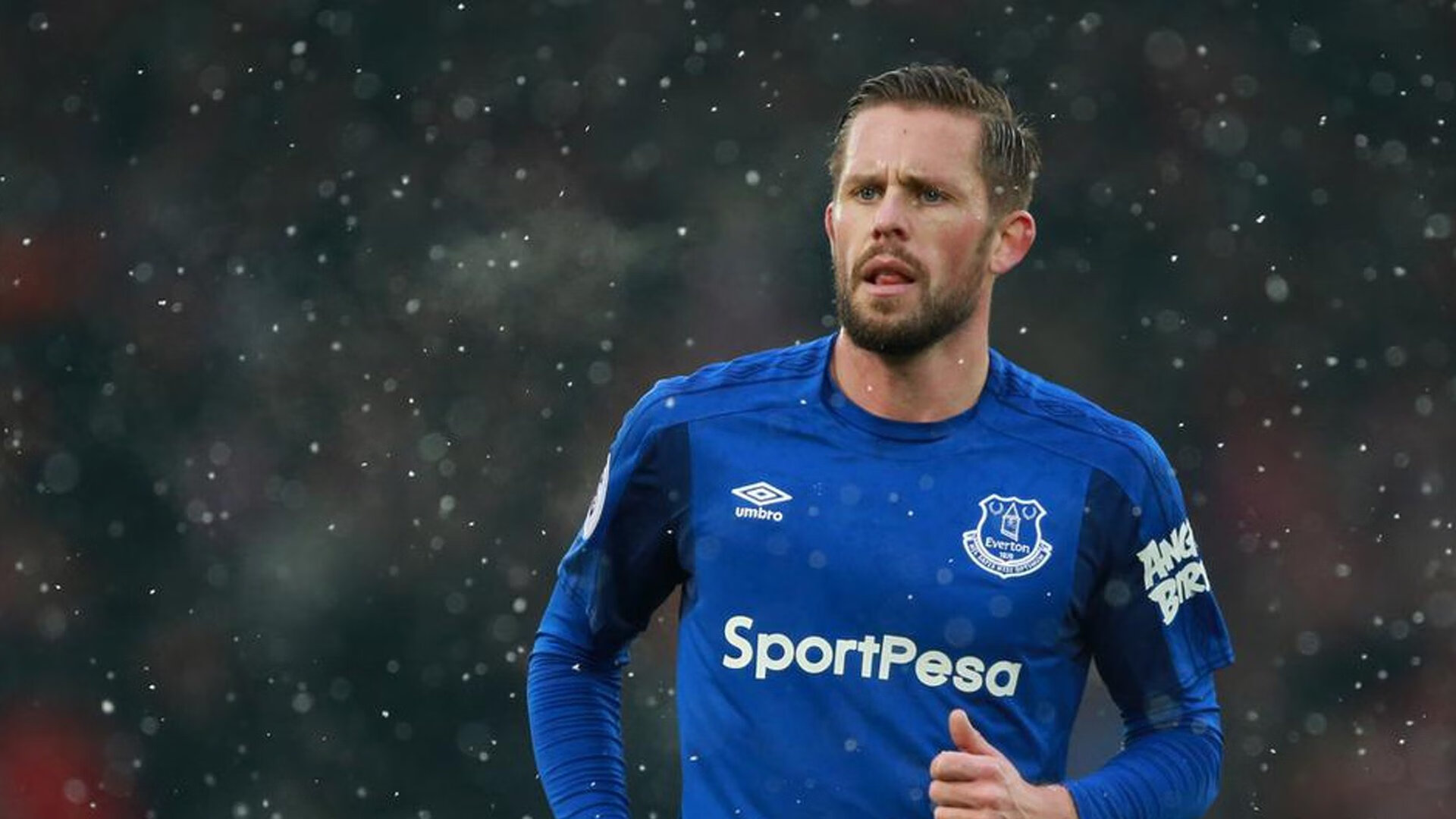 恩佐关键战不手软，哥斯达黎加封锁瑞士—战术纪律与个人英雄主义的双重奏