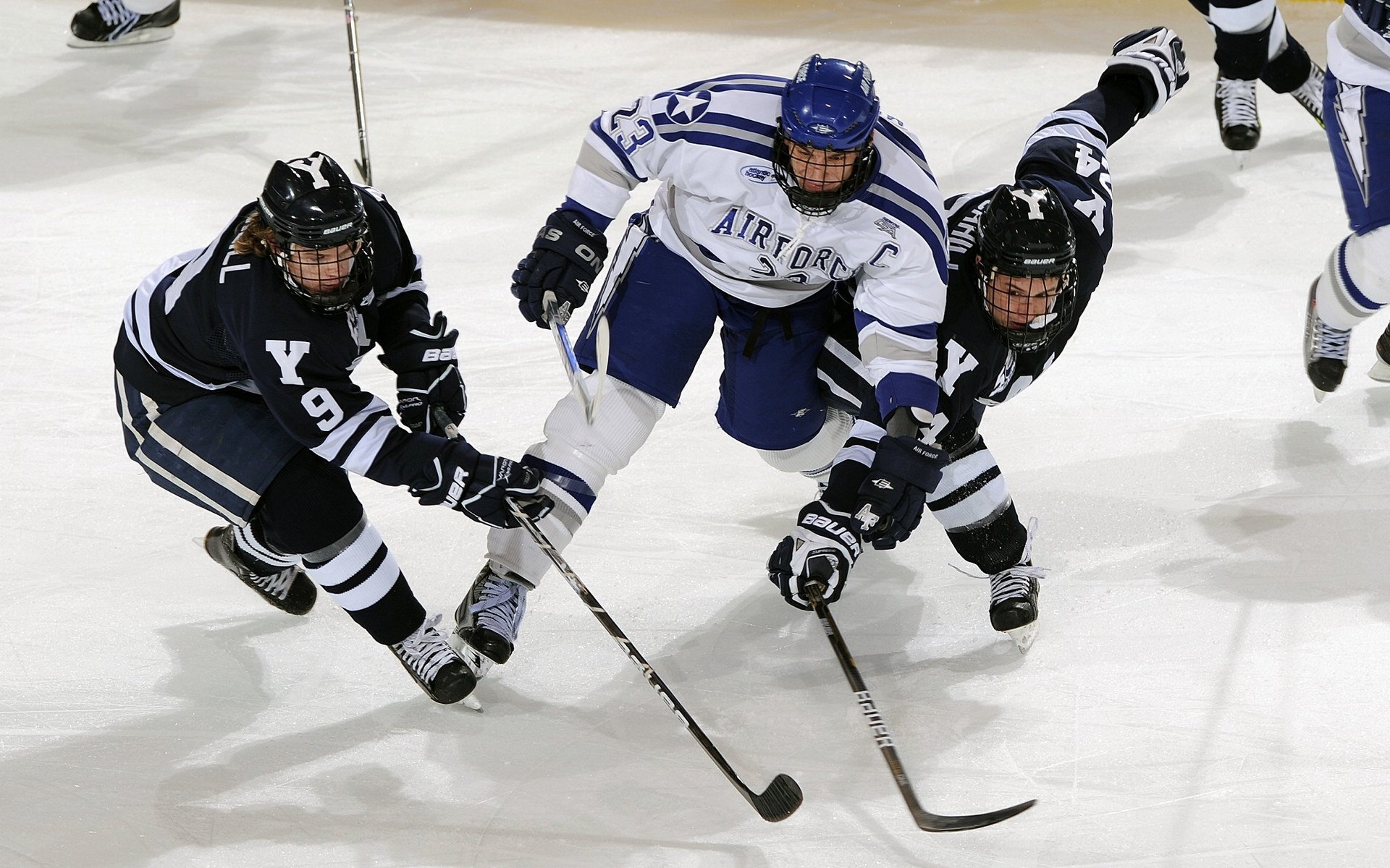 绿茵传奇的时空交错，当阿根廷蓝白遇上那不勒斯蓝，德布劳内一箭定乾坤