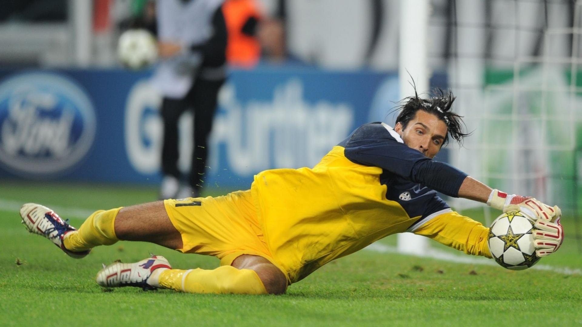 唯一刹那,当Ruler的箭矢刺穿FNC的黄昏,下路即世界尽头